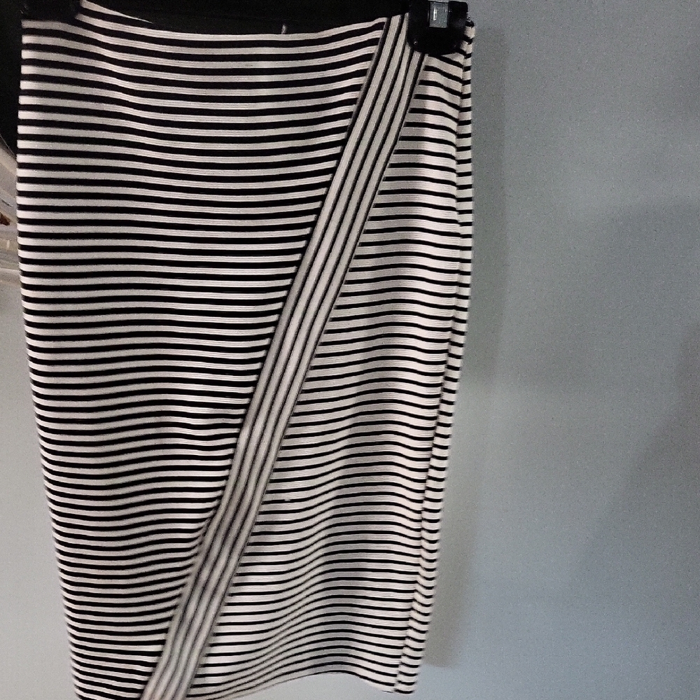 Zara Monochrome Striped Pencil Skirt